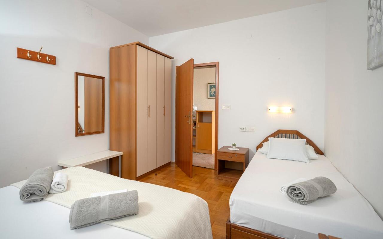 Apartment Nela Kalina Jelsa  Exteriér fotografie