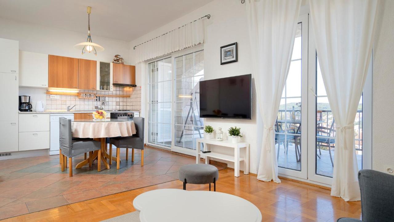 Apartment Nela Kalina Jelsa  Exteriér fotografie